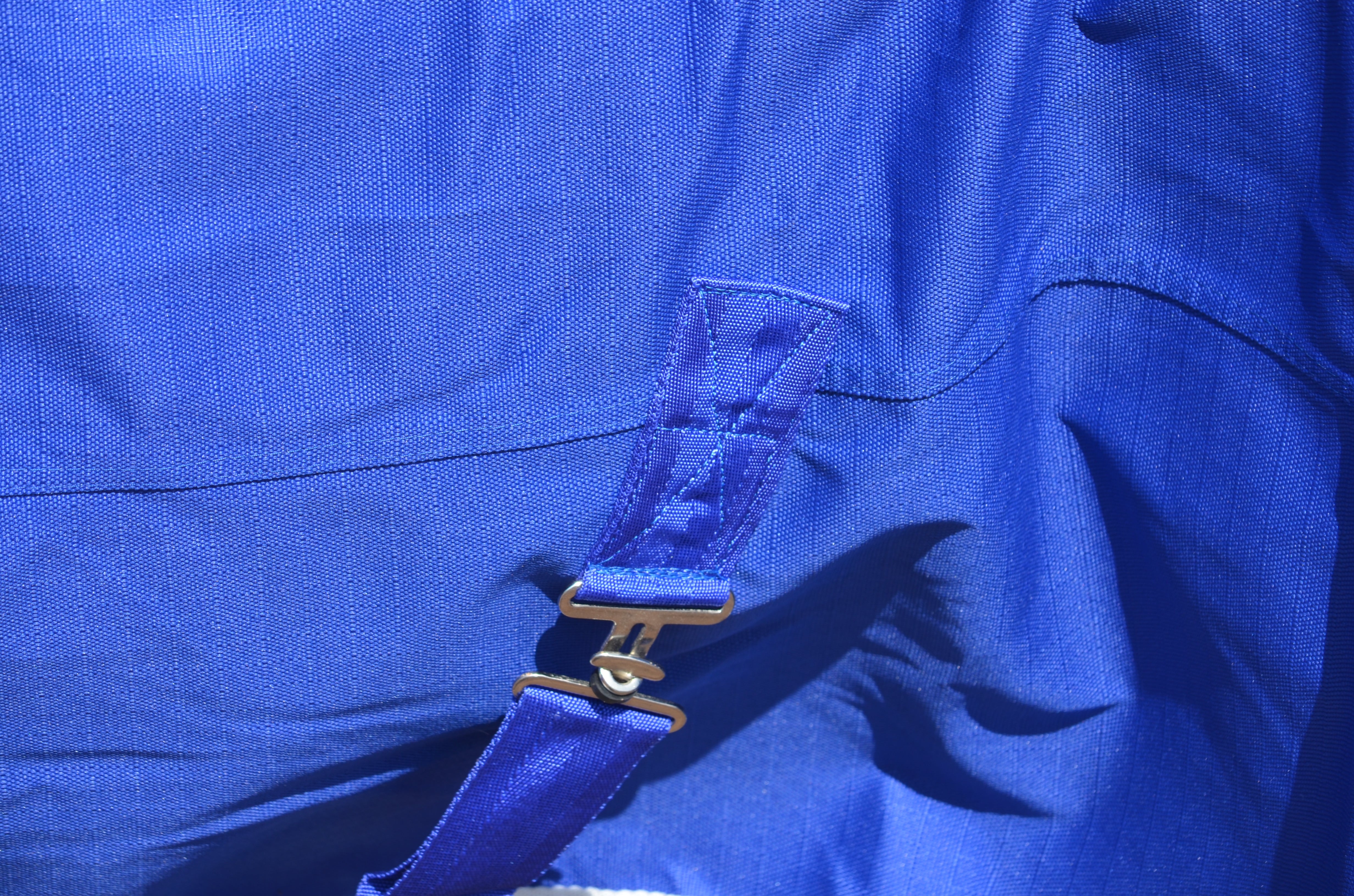 Lightweight 600D and 1200D Turnout Rug 100g Fill Royal Blue