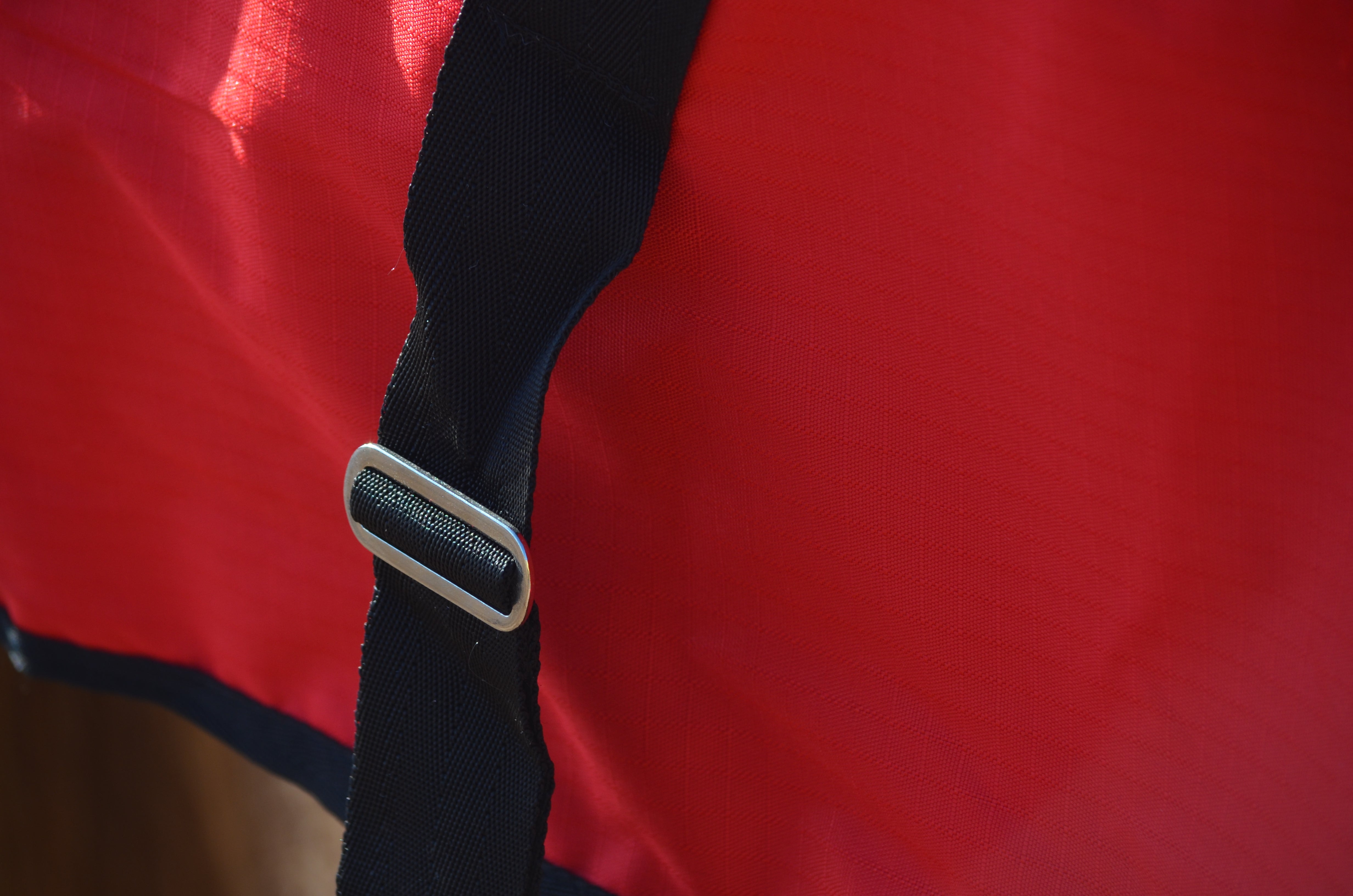 Heavyweight Combo 600D Denier Turnout Rug 350g Fill Red Side View - Turner Equestrian