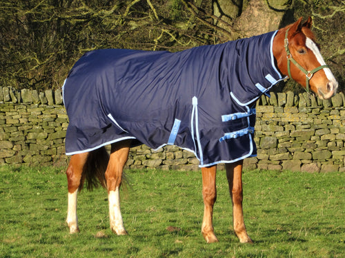 Turners Mediumweight Combo 200g Fill Waterproof Turnout Rug with Neck